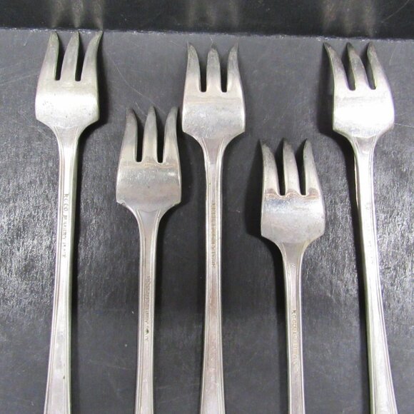 Vintage R.C.Co Bouquet Silver Plate 6 Inch 3 Prong Cocktail Fork Lot of 5 - Picture 4 of 8